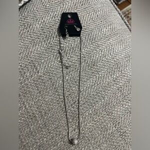 Necklace and earrings set